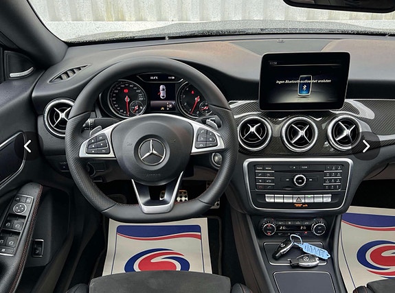 Mercedes-Benz CLA250 3 of 5