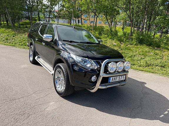 Mitsubishi L200 2 of 5