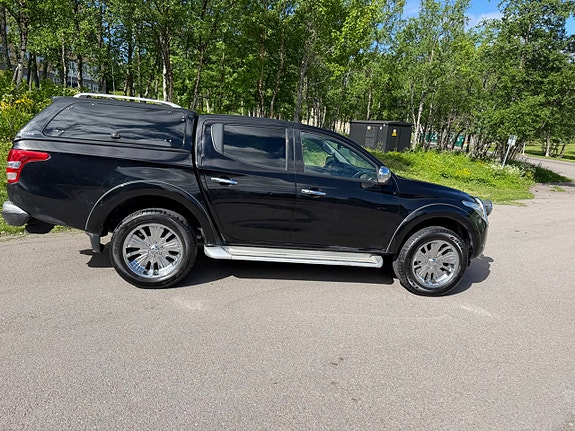 Mitsubishi L200 3 of 5