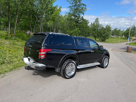 Mitsubishi L200 4 of 5