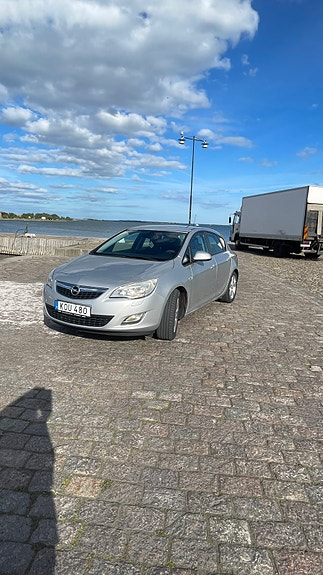 Opel Astra 8 of 8