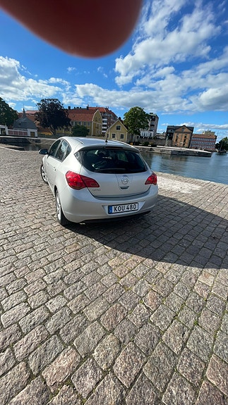 Opel Astra 3 of 5
