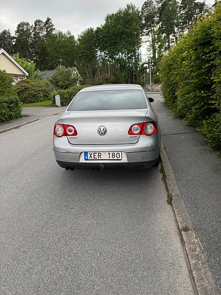 Volkswagen Passat 3 of 5