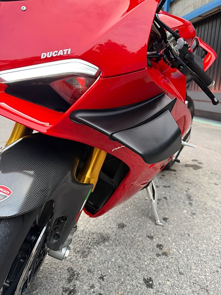 Ducati Panigale V4S 12 of 24