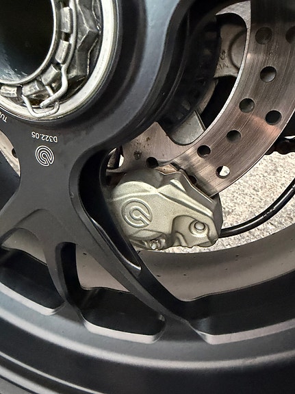 Ducati Panigale V4S 20 of 24