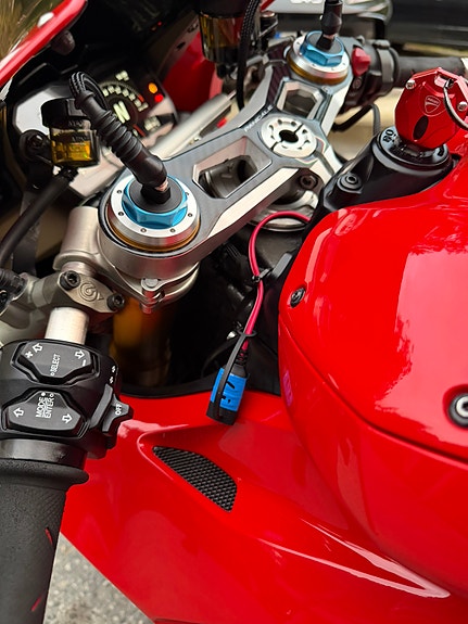 Ducati Panigale V4S 18 of 24