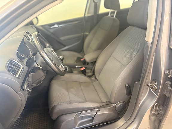 Volkswagen Golf VI 9 of 15