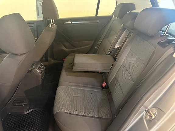 Volkswagen Golf VI 10 of 15
