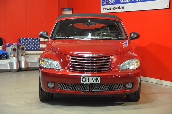 Chrysler PT Cruiser 3 of 5