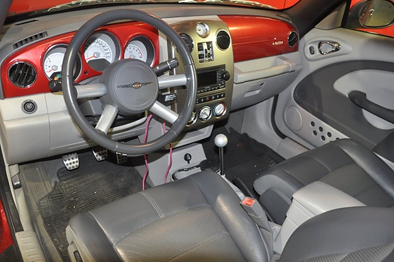 Chrysler PT Cruiser 10 of 17