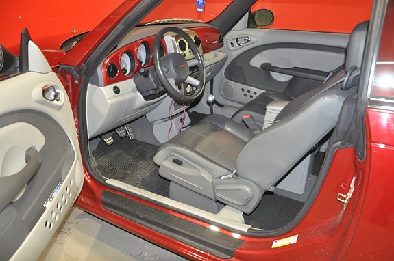 Chrysler PT Cruiser 11 of 17