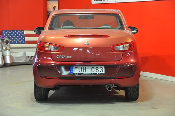 Mitsubishi Colt 8 of 18