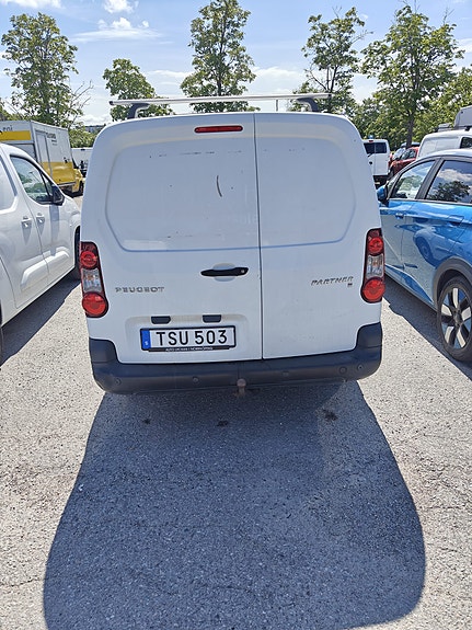 Peugeot Partner 3 of 5