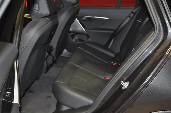 BMW 530e 12 of 26