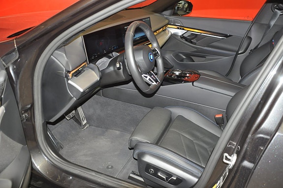 BMW 530e 9 of 26