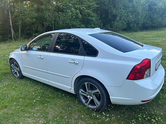 Volvo S40 4 of 12