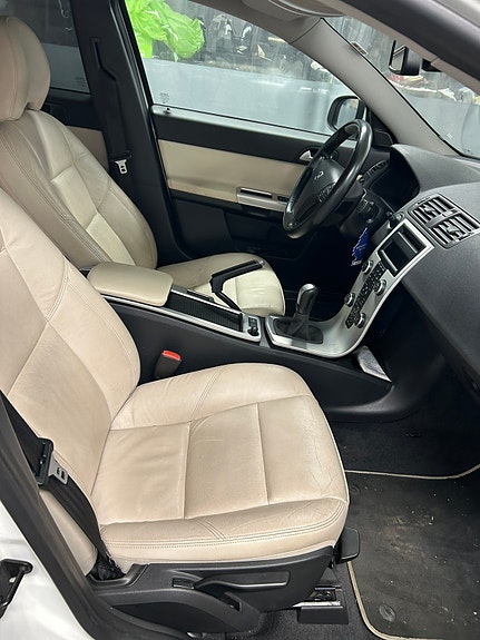 Volvo S40 8 of 12
