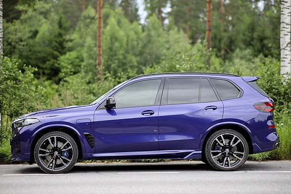 BMW X5 4 of 5