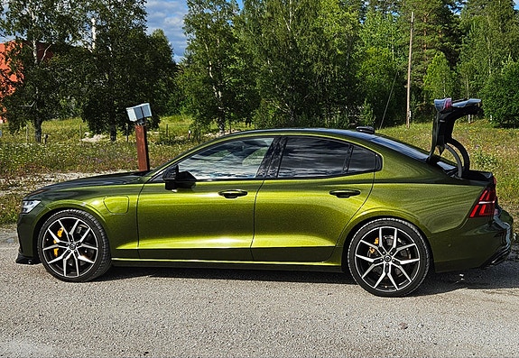 Volvo S60 3 of 5