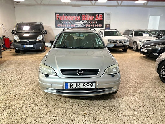 Opel Astra 2 of 5