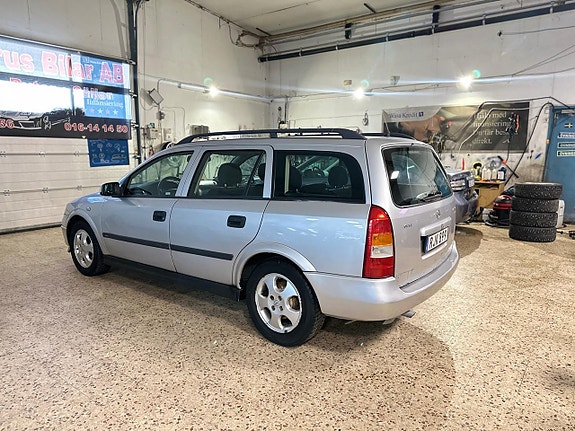 Opel Astra 4 of 5
