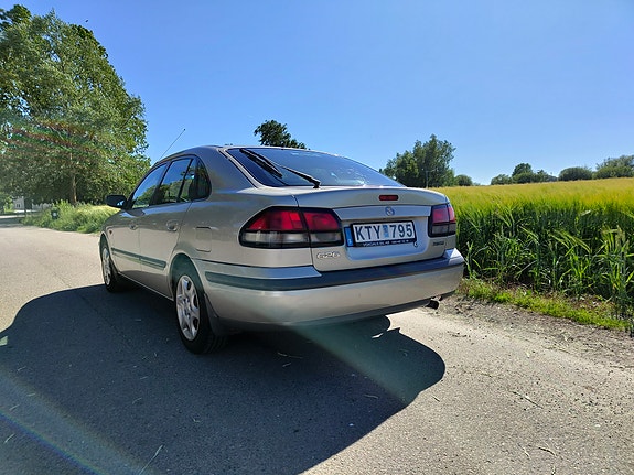 Mazda 626 2 of 10
