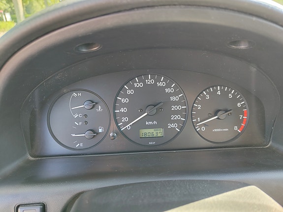 Mazda 626 10 of 10