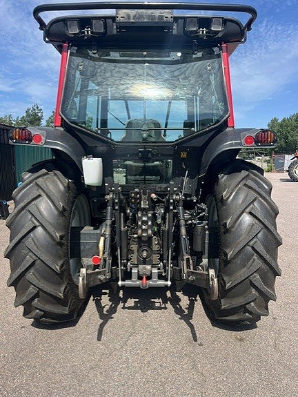 Valtra N92 Skogstraktor 4 of 5