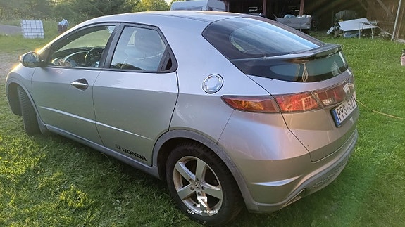 Honda Civic 2 of 5