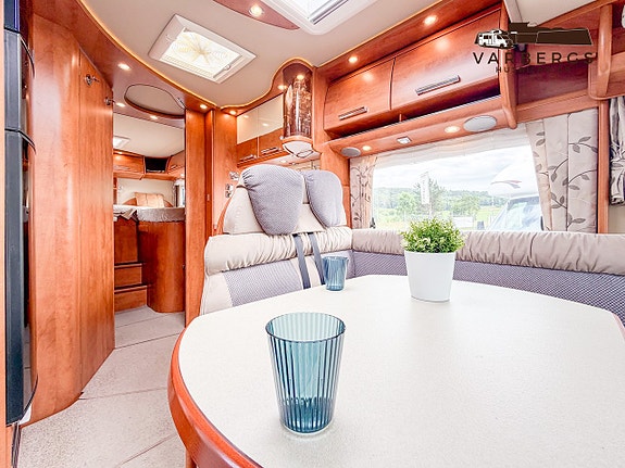 Carthago Chic C-line I 4.8 *Långbädd *Säng fram *Alde *EP Stödben *Aut *177hk Fr. 3,70% ränta -Vi välkomnar inbyte 3 of 23
