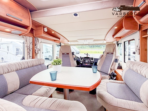 Carthago Chic C-line I 4.8 *Långbädd *Säng fram *Alde *EP Stödben *Aut *177hk Fr. 3,70% ränta -Vi välkomnar inbyte 2 of 23