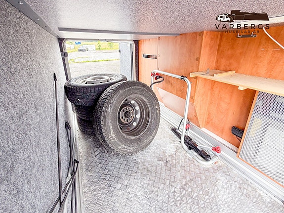 Carthago Chic C-line I 4.8 *Långbädd *Säng fram *Alde *EP Stödben *Aut *177hk Fr. 3,70% ränta -Vi välkomnar inbyte 19 of 23