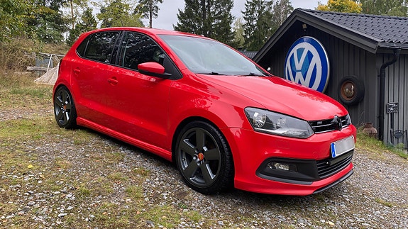 Volkswagen Polo 2 of 8