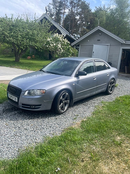 Audi A4 7 of 13