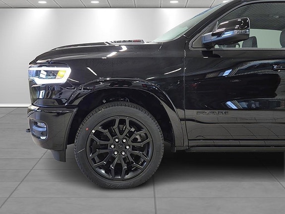 Dodge RAM 1500 5 of 5
