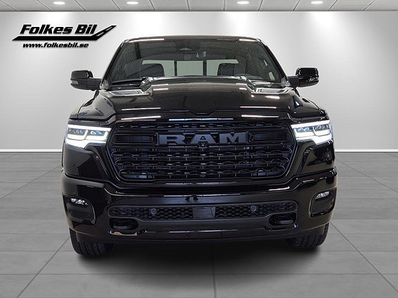 Dodge RAM 1500 2 of 5