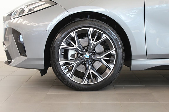BMW 120 4 of 14