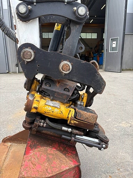 Bobcat E50 13 of 24