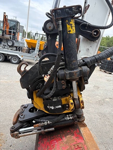 Bobcat E50 11 of 24