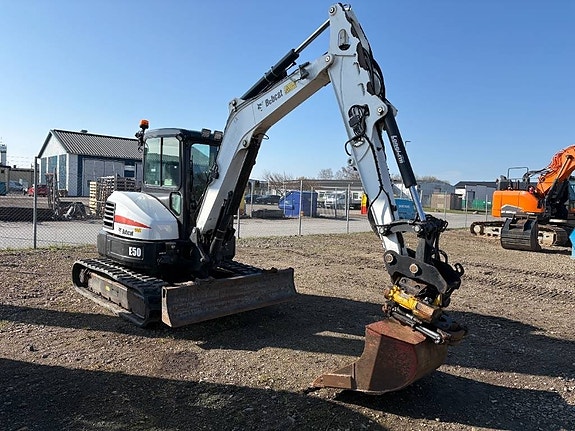 Bobcat E50 3 of 5