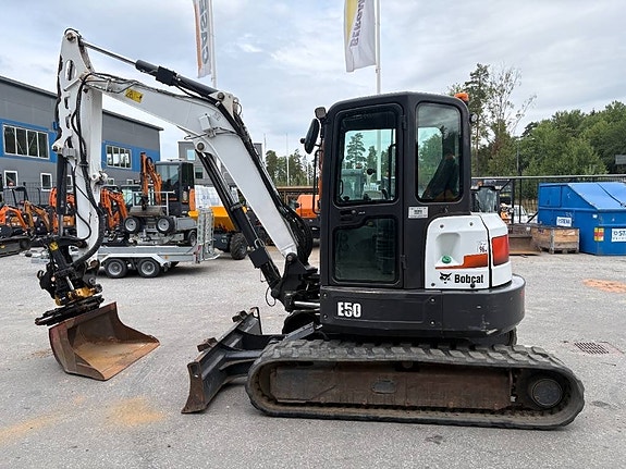 Bobcat E50 9 of 24