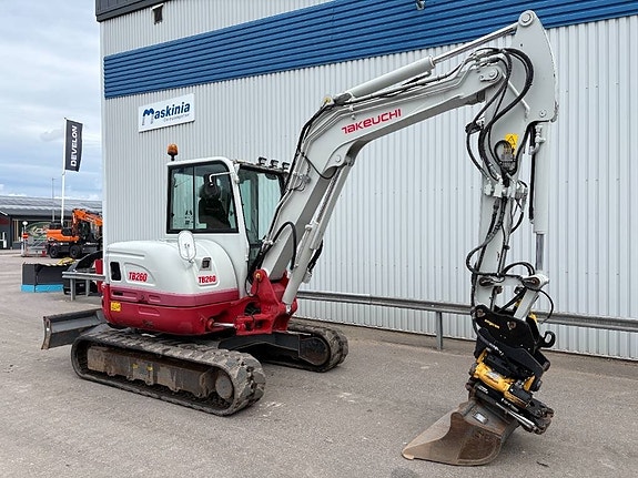 Takeuchi TB 260 8 of 17