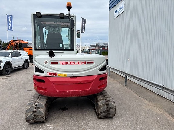 Takeuchi TB 260 5 of 17