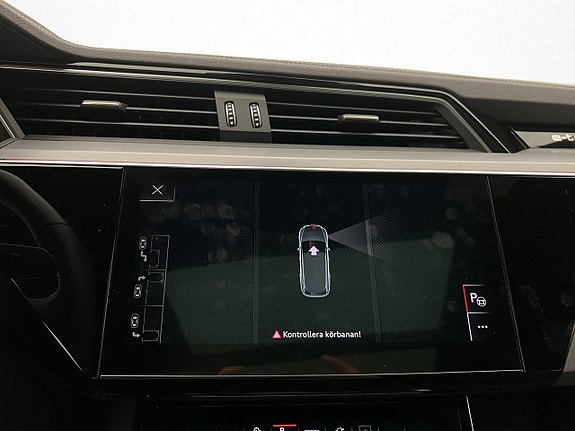 Audi Q8 19 of 30
