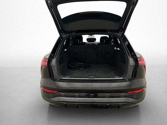 Audi Q8 8 of 30