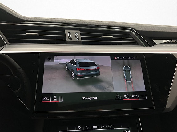 Audi Q8 14 of 30