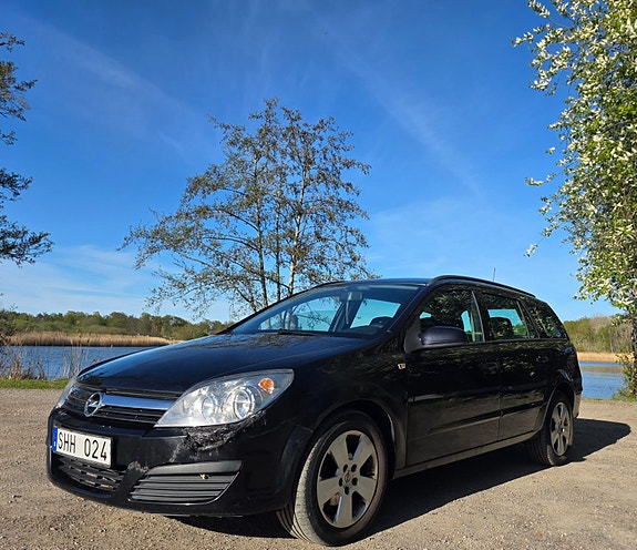Opel Astra 3 of 5