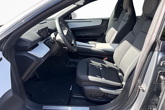Polestar 4 11 of 21