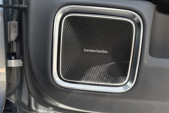 Polestar 4 17 of 21