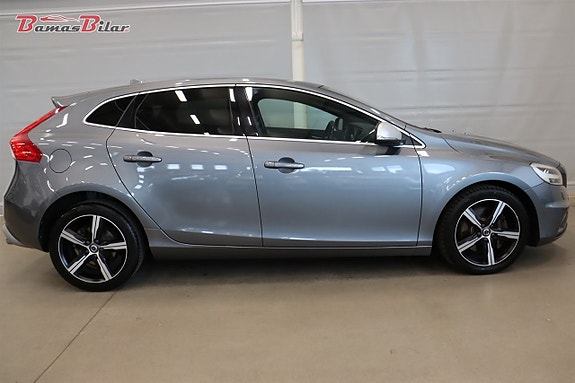 Volvo V40 6 of 20